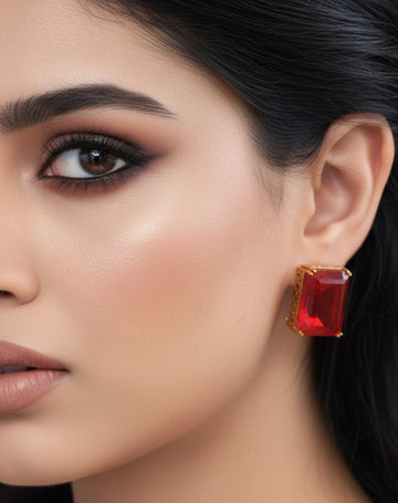 Seema Studs