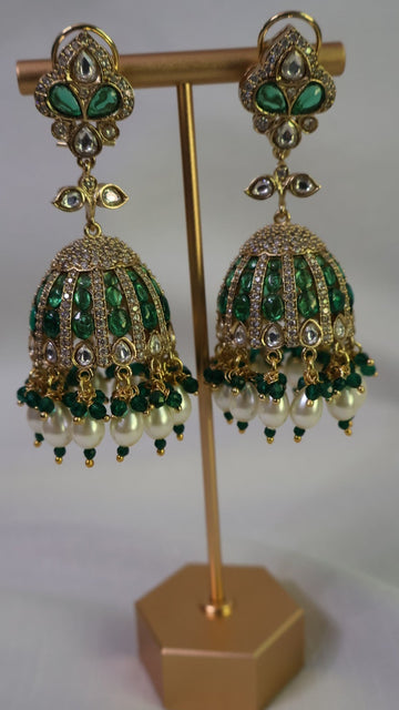 Dilraiz Jhumkas