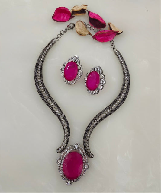 Warisha Necklace Set