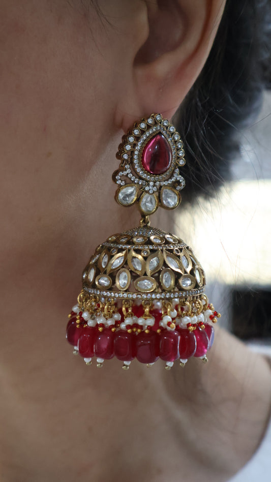 Nargis Jhumkas