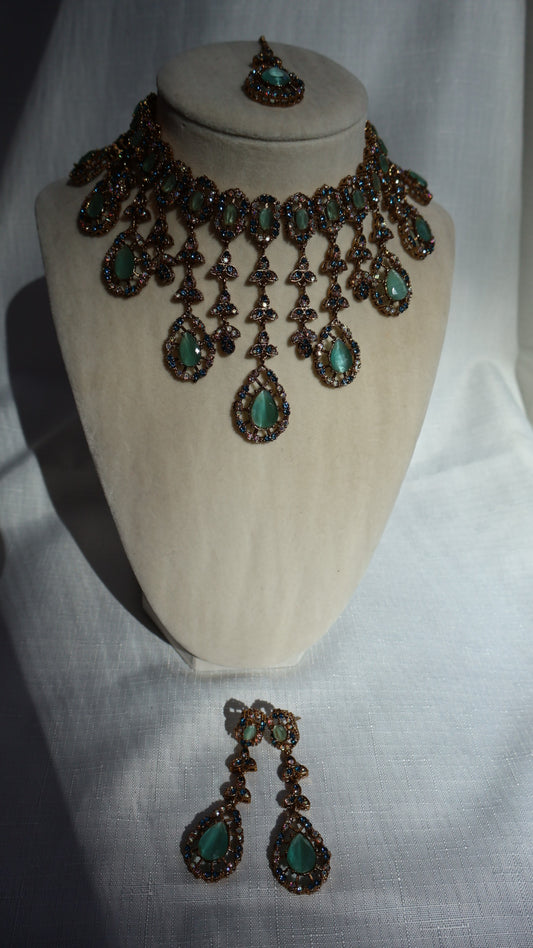 Himani Set & Tikka