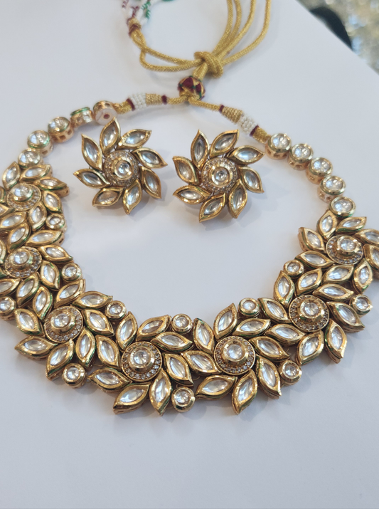 Gulnaz Kundan Set