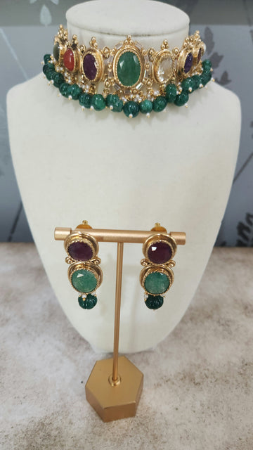 Roshi Choker Set