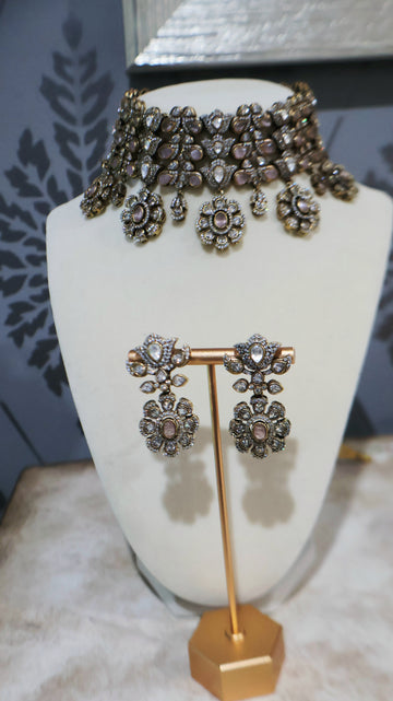 Iqrah Set with Earrings & Tikka