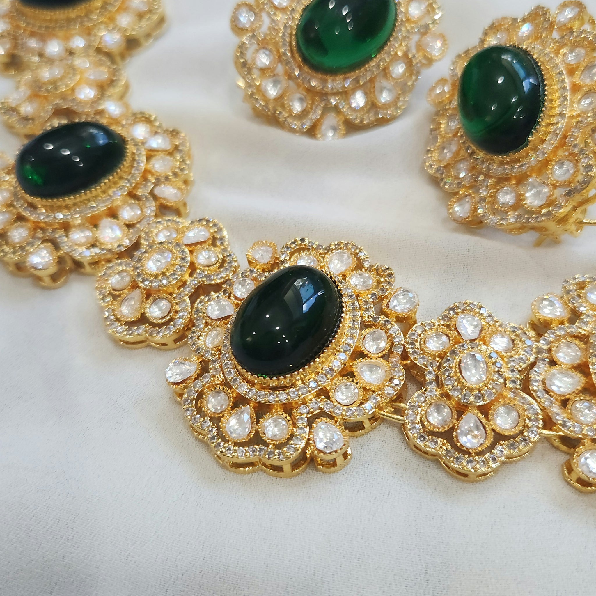 Meera Set