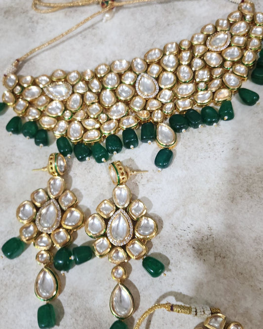 Sehar Kundan Set