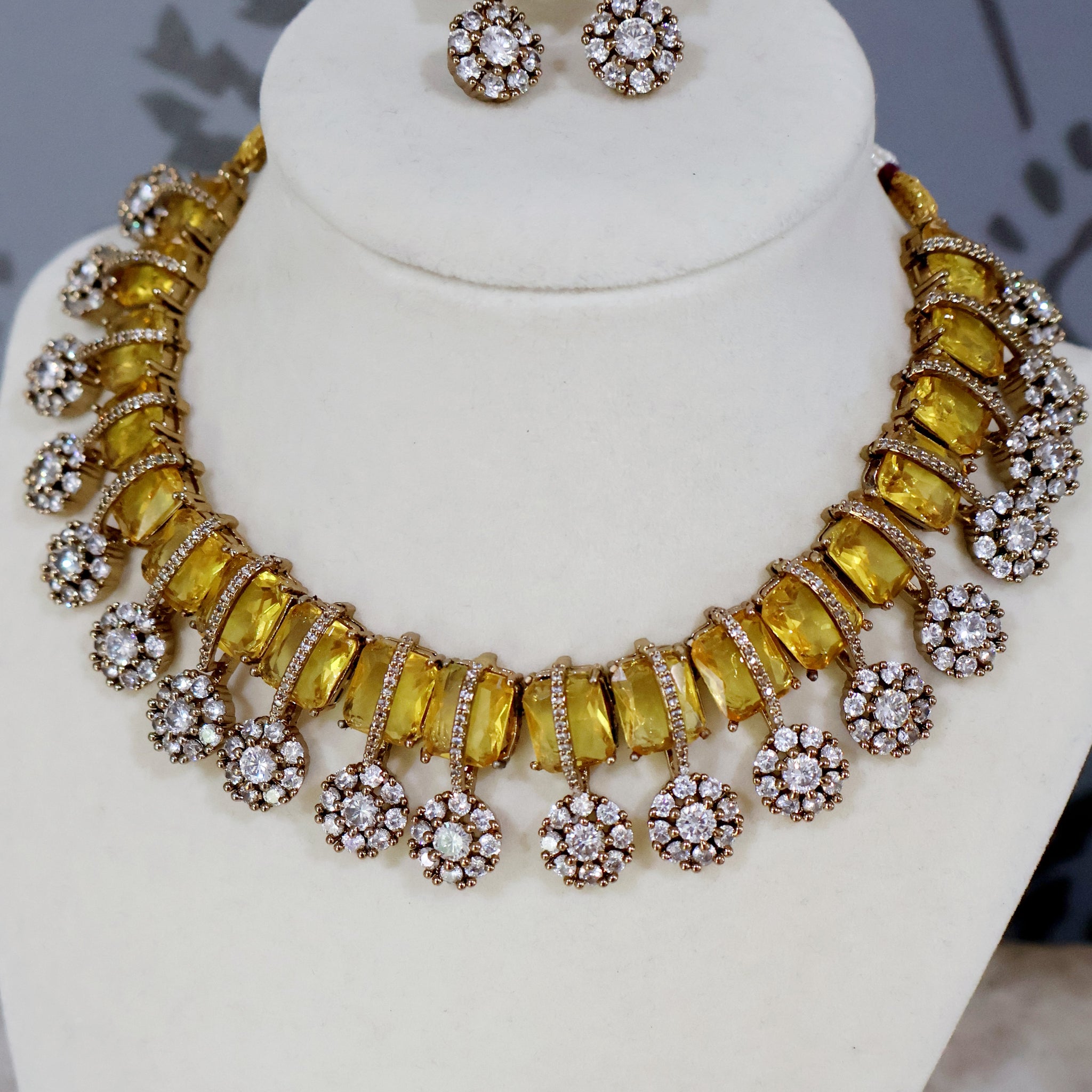 Nasima Set