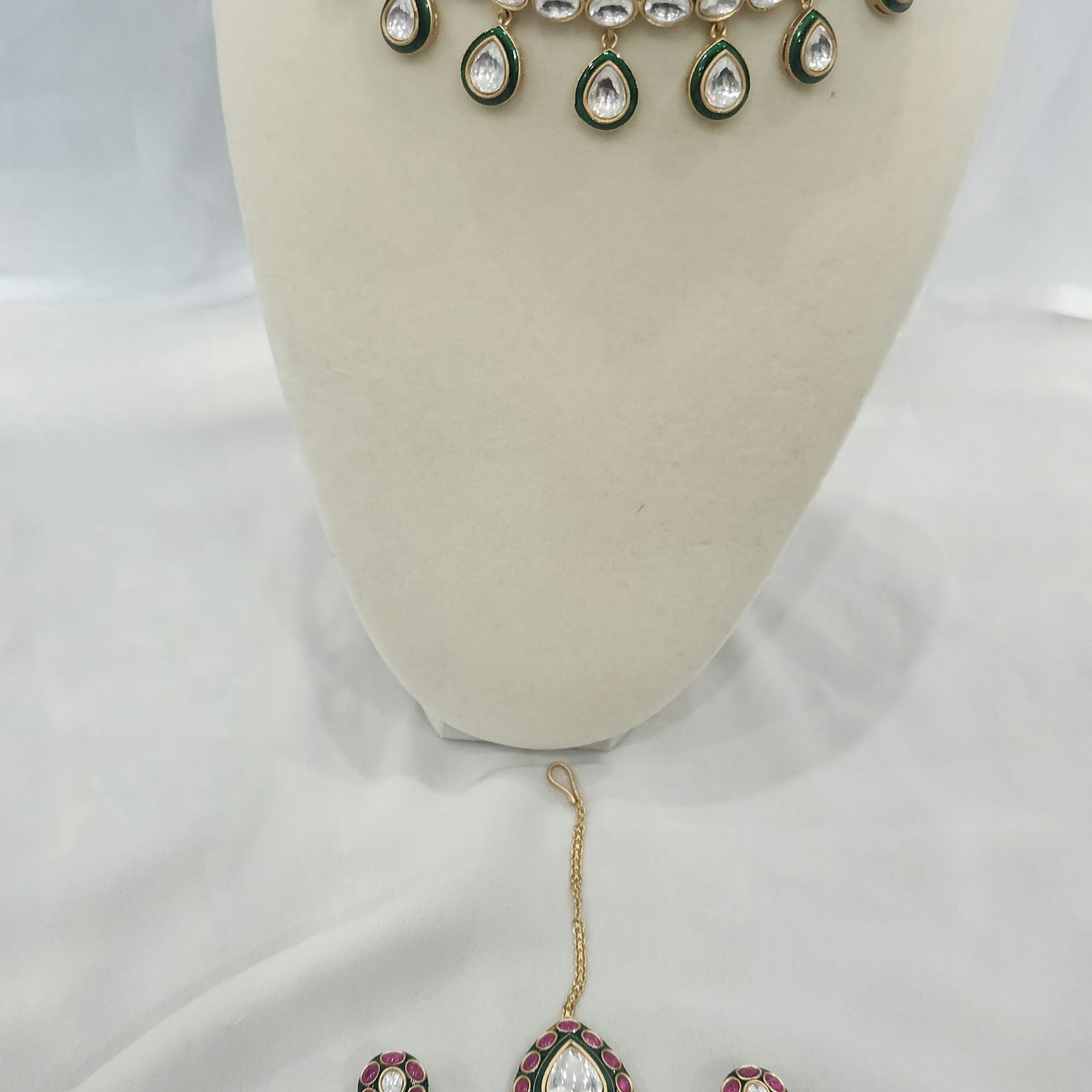 Maha Choker Set