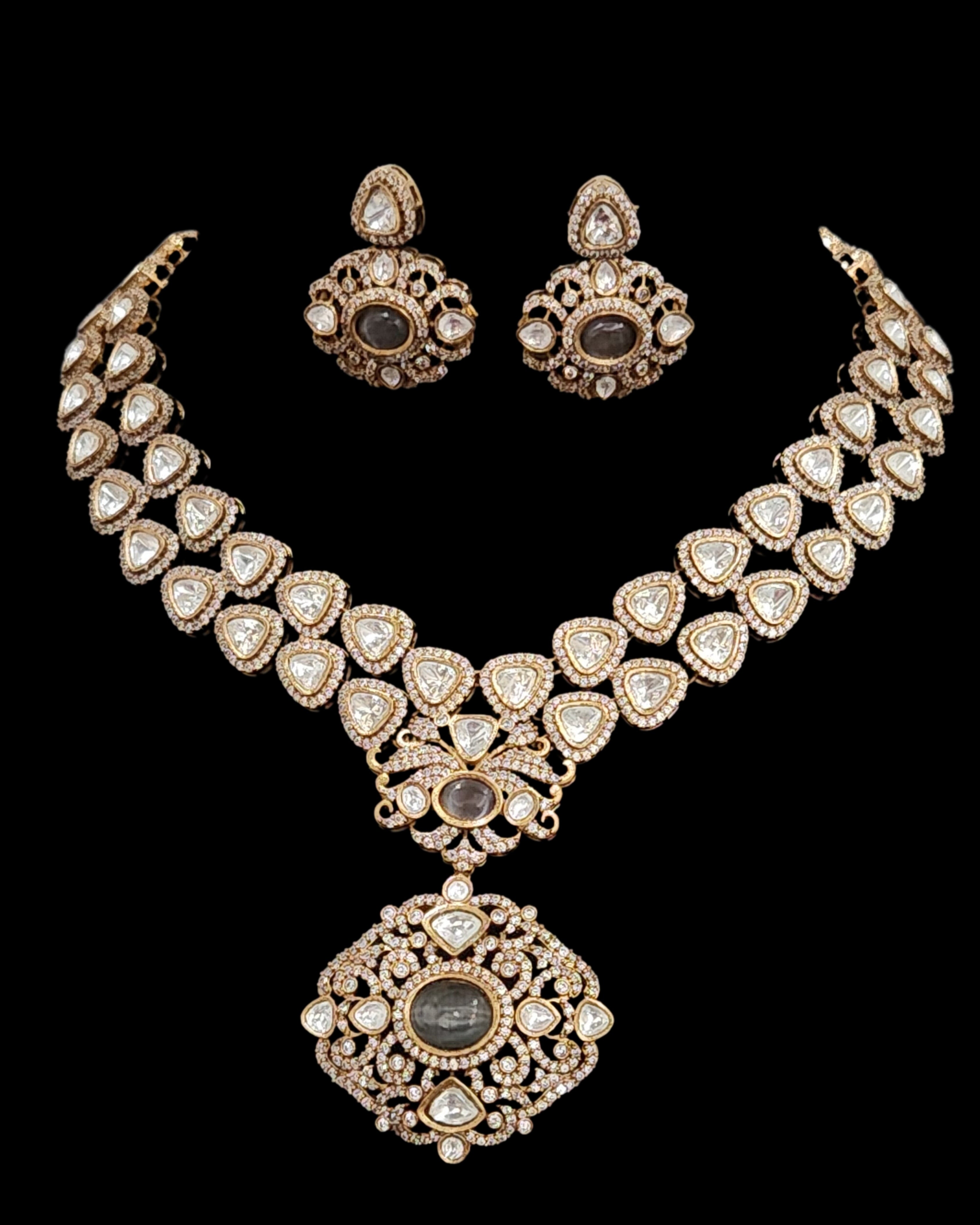 Kiara Necklace Set